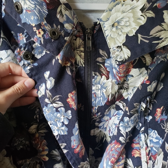 Margot Floral Jacket Size Medium - Picture 5 of 6